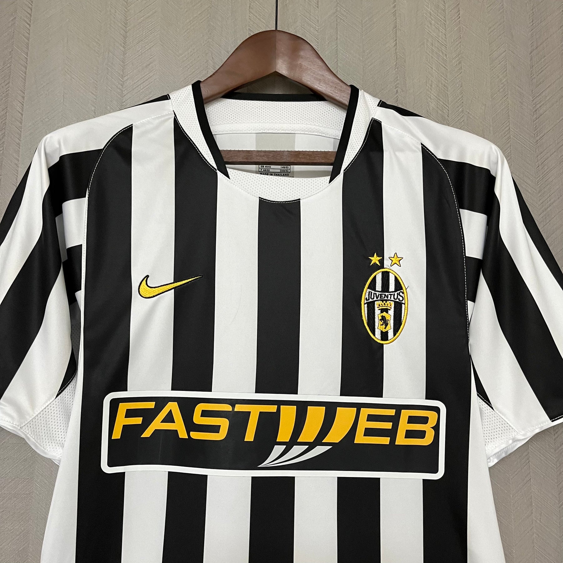 Camisa Juventus Retrô 2010 Preta e Branca