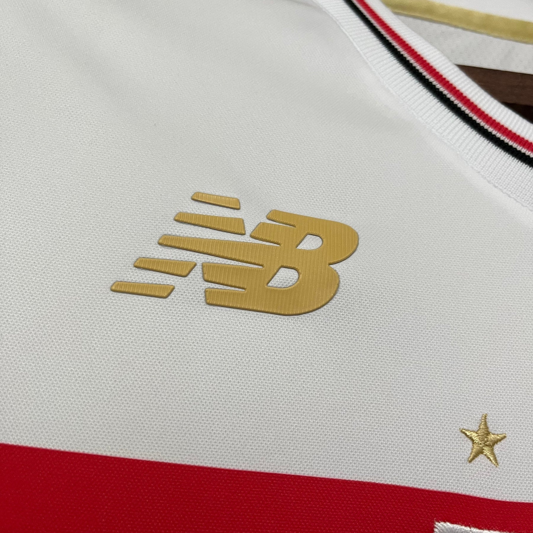 Camisa São Paulo 25/26 Casa New Balance - Branco+Vermelho - Torcedor Feminina