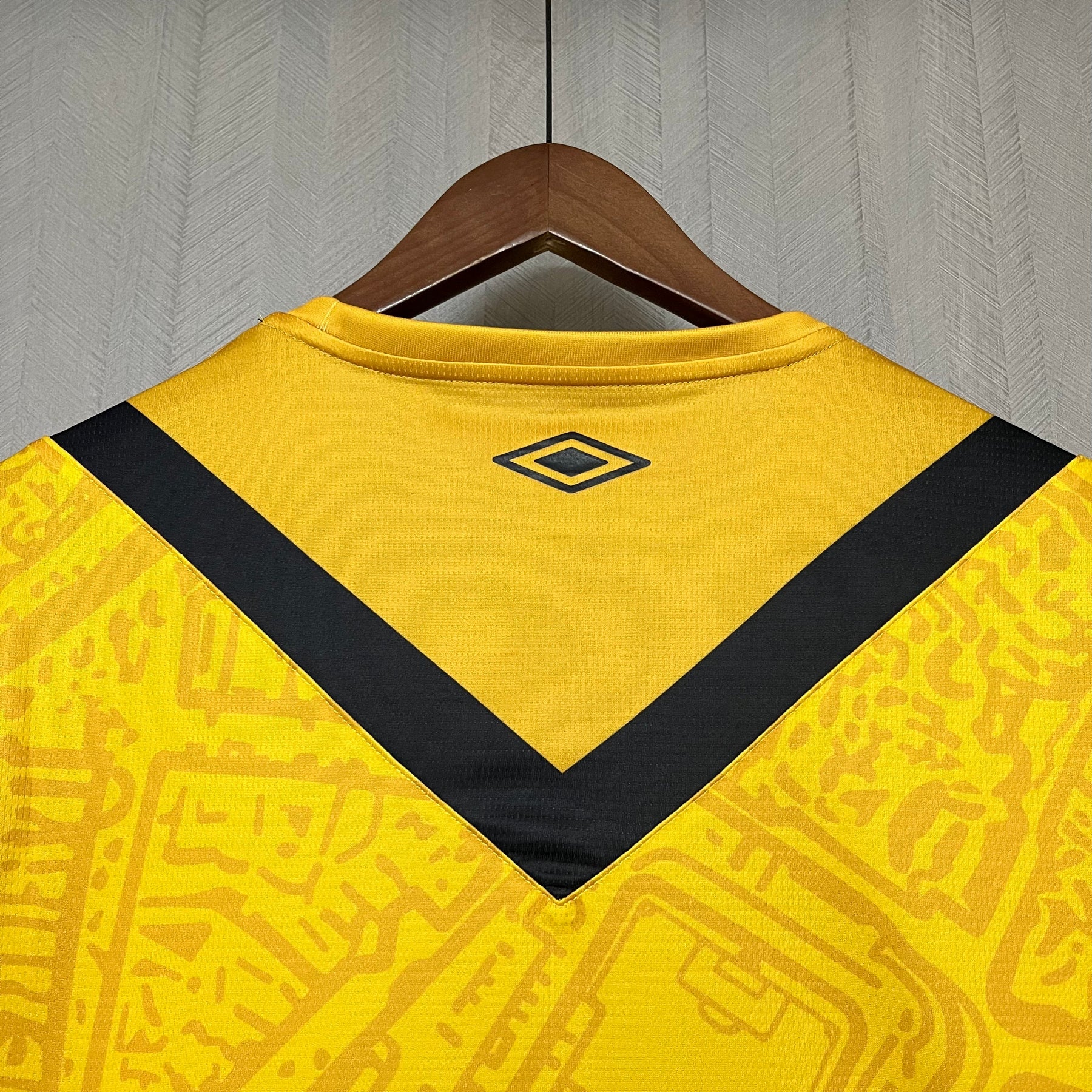 Camisa do Santos III 24/25 Amarela e preta