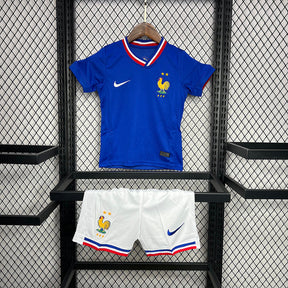 Kit infantil - França  24/25